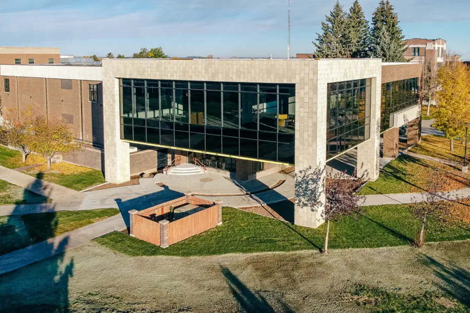 Exterior view of the entrance to the E.Y. Library & Learning Center at Black Hills State University in Spearfish, SD.
