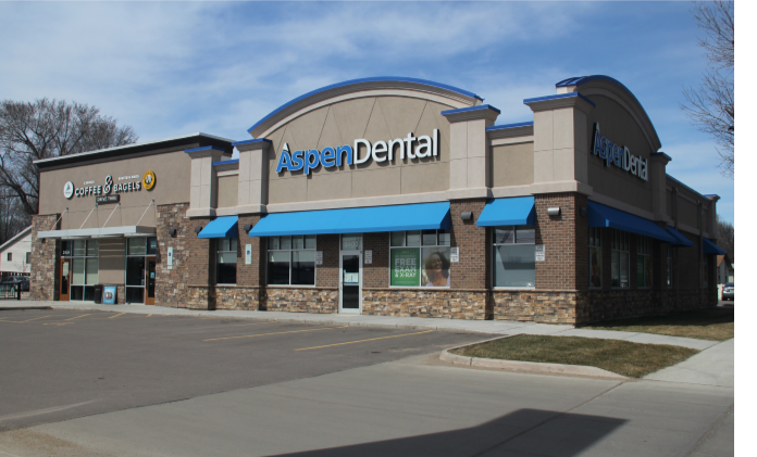 Aspen Dental strip mall, Sioux Falls